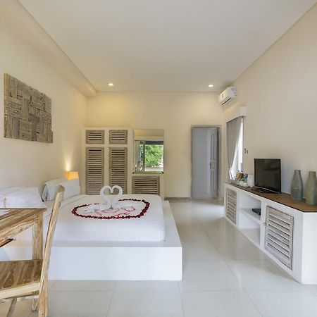 Kutaville Seminyak Buitenkant foto