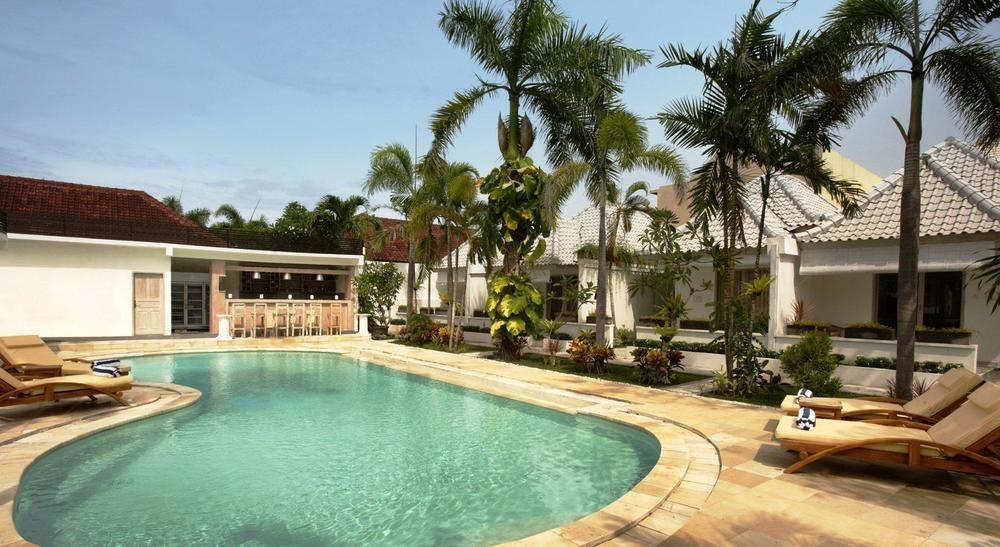 Kutaville Seminyak Buitenkant foto