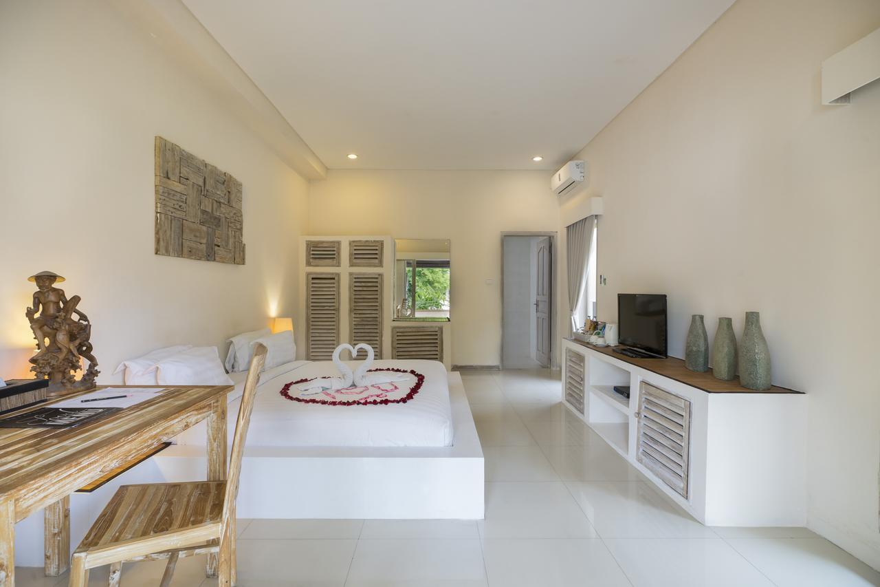 Kutaville Seminyak Buitenkant foto