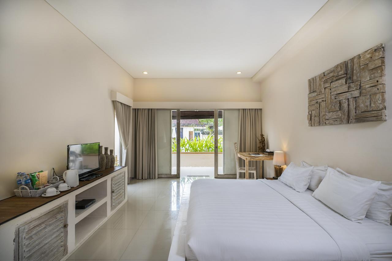 Kutaville Seminyak Buitenkant foto