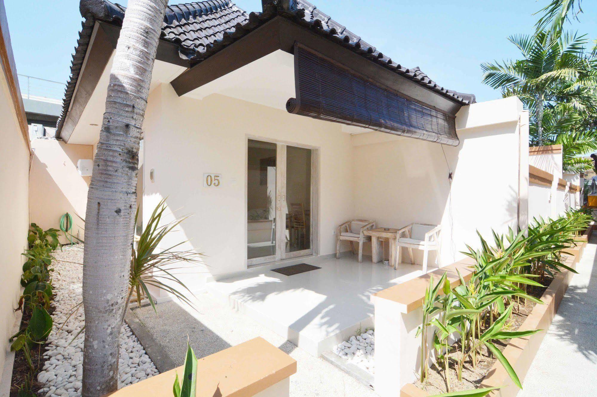 Kutaville Seminyak Buitenkant foto